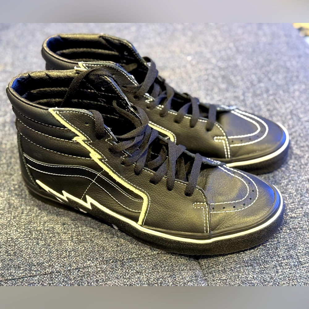 Like New Vans SK8-HI 'Bolt - Black' VN0A5JIVBKA